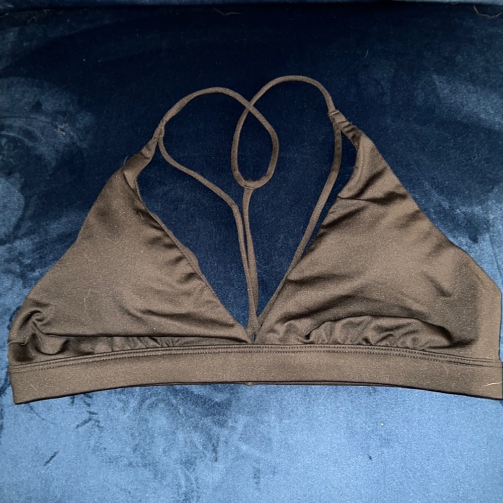 L Victoria Sport Bra